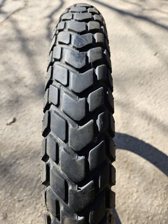 90/90-21 Pirelli MT60